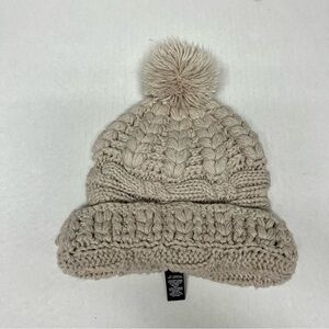 Saks fifth avenue cream chunky cable knit Pom Pom beanie warm winter cozy ski